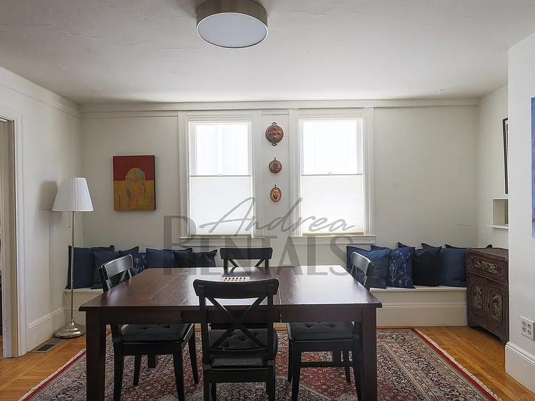 87 1/2 Linda Ave — Photo 7