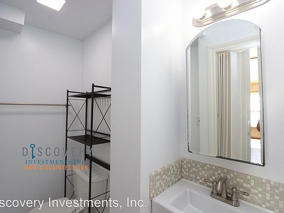 5th image of 2814 College Ave APT 5