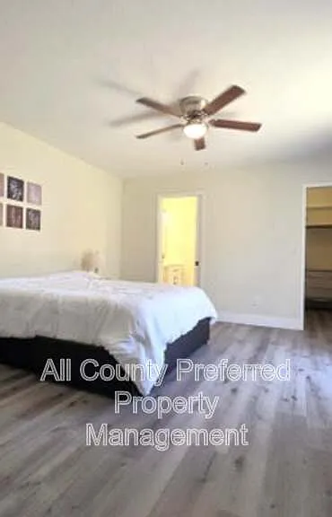 1642 S Park Ave — Photo 13