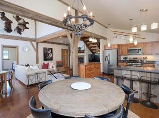 86 Primrose Ln, Gallatin Gateway, MT 59730