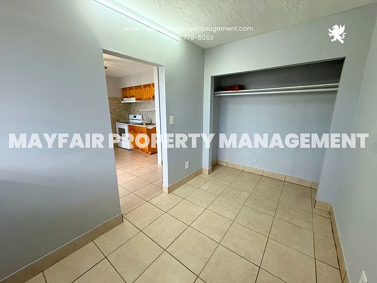 100 NW 30th Ave #8 — Photo 8