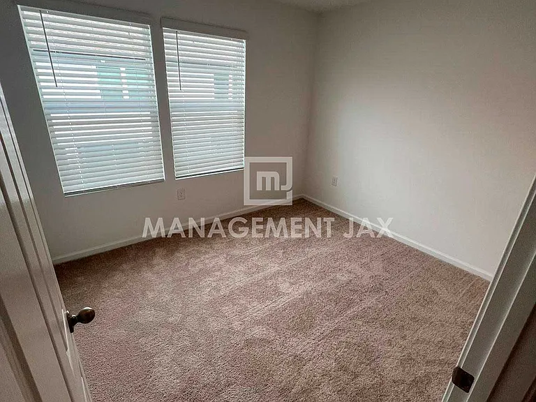 8317 Asteroid St — Photo 20