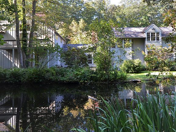 99 Book Hill Road