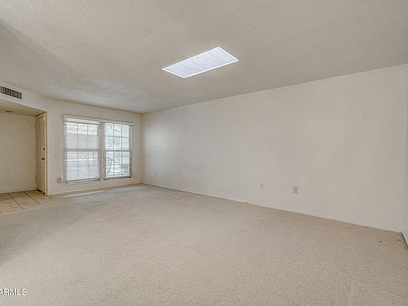 2nd image of 10611 W Highwood Ln