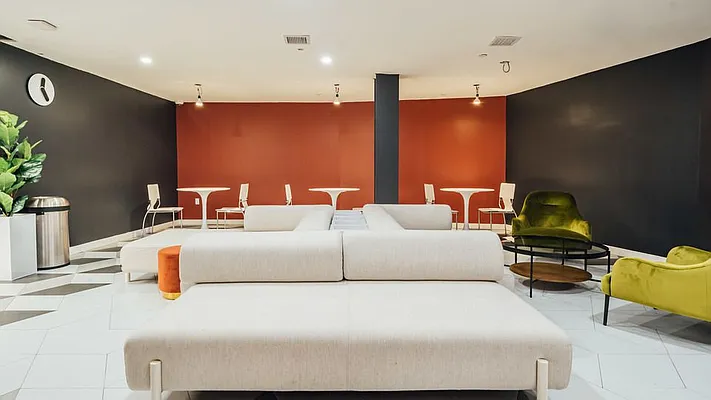 Rented by Nooklyn NYC LLC | media 111