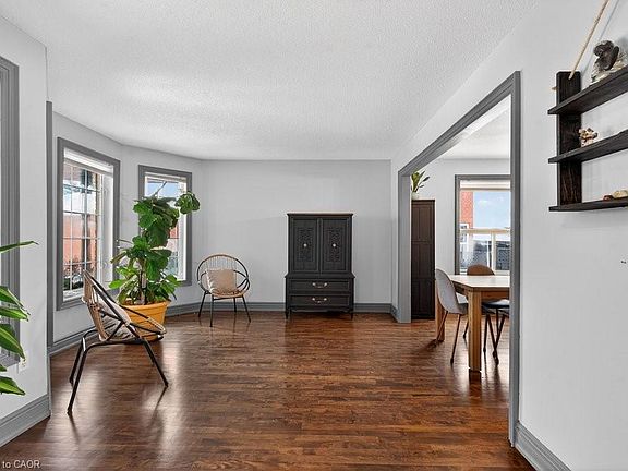 4th image of 84 Loon Ave