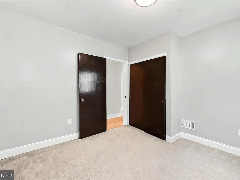 1508 Hancock St — Photo 9