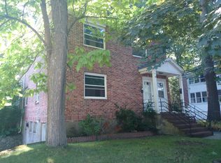 40 Shaw St, West Roxbury, MA 02132