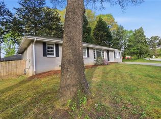 2613 Mural Dr, Chamblee, GA 30341