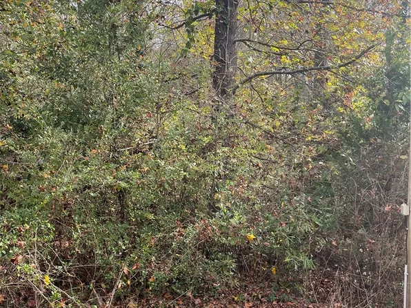 700 Keowee Trl, Seneca, SC 29672