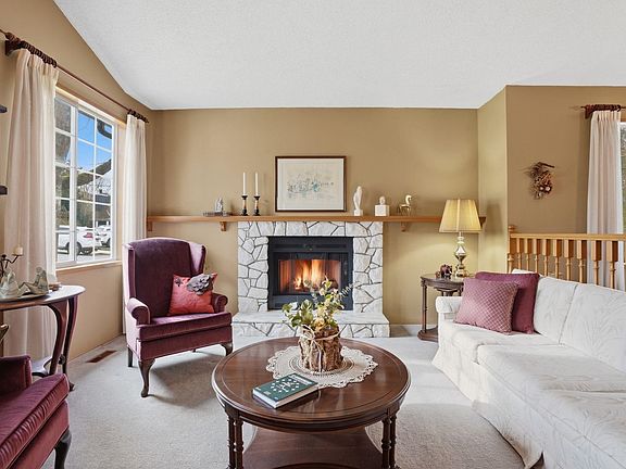 5th image of 3300 Manning Cres