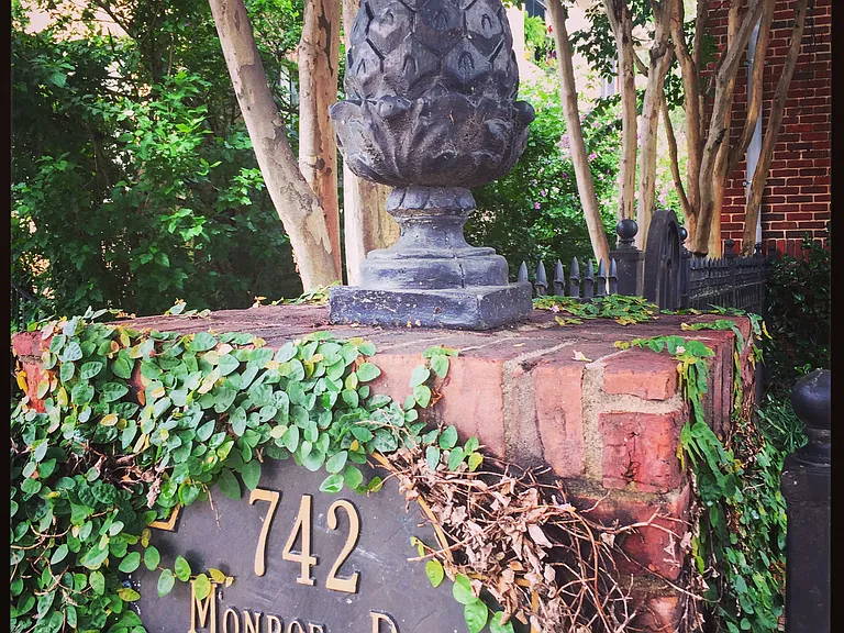 742 Monroe Dr NE — Photo 4