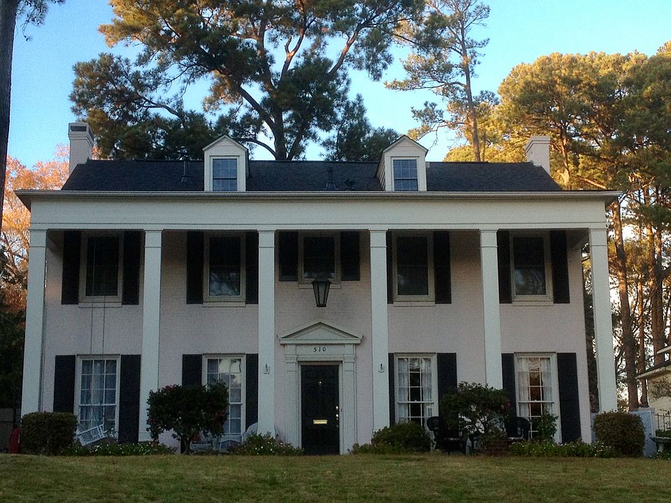 1st image of 510 Elmwood St