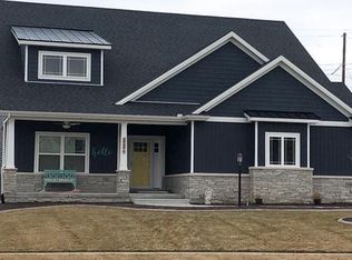 1509 Forest Ridge Dr, Mahomet, IL 61853