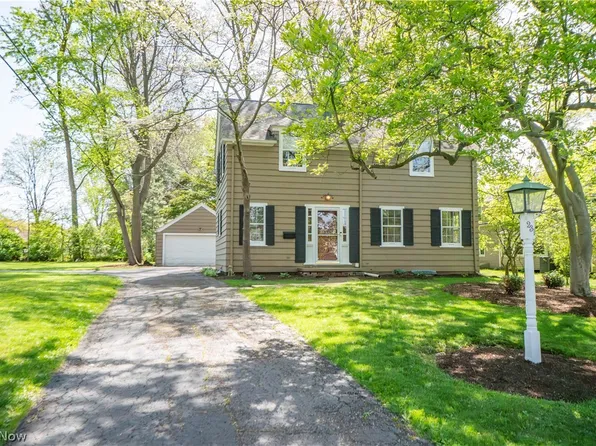 231 Birdwood Rd, Akron, OH 44313