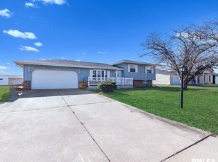 126 E Oakwood St, Morton, IL