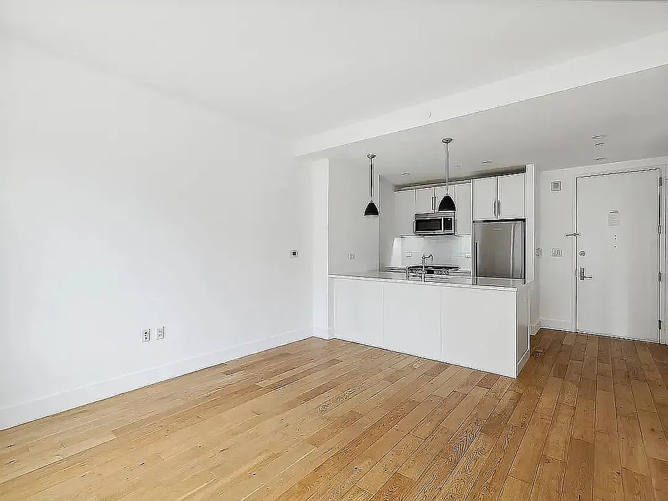 1st image of 2721 44th Dr APT 406