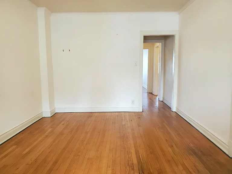 4423 W Irving Park Rd #1F — Photo 11