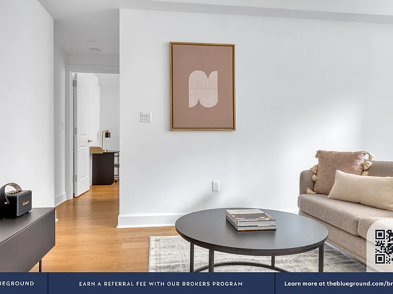 160 E 48th St #8G — Photo 3