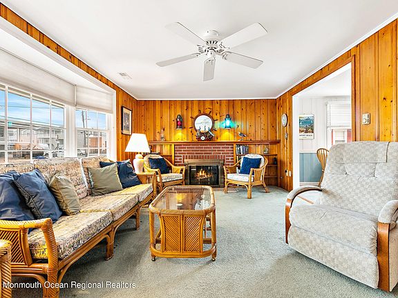 3rd image of 1106 S Beach Ave