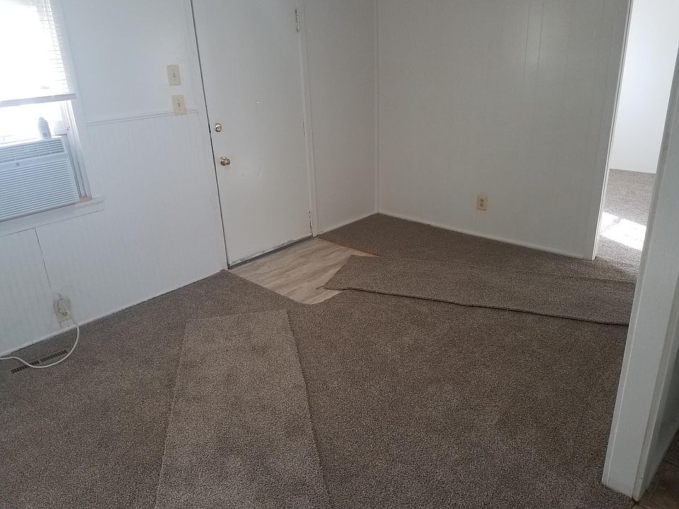 2nd image of 205 7th St #C