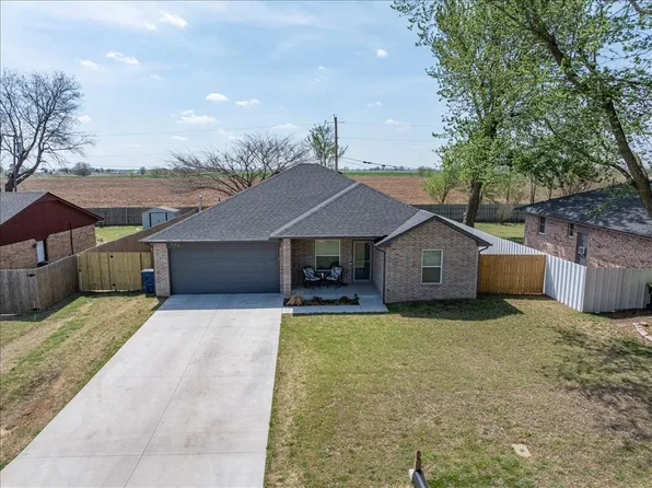 502 E Hudson St, Lexington, OK 73051
