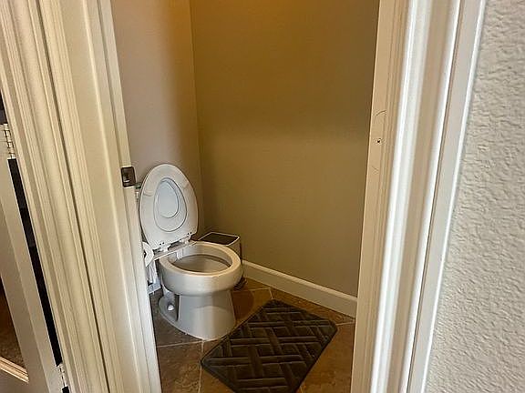 4th image of 59 Vantis Dr
