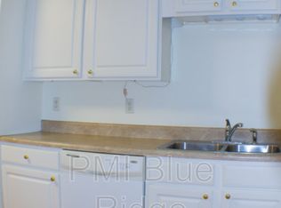 1410 Highland Ave, Hendersonville, NC 28792