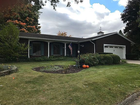 2nd image of 107 Rex St