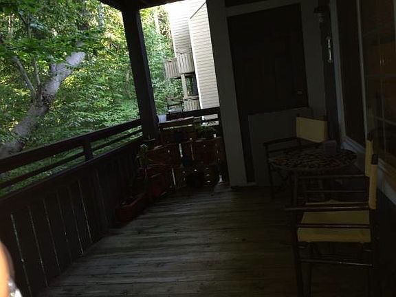 2nd image of 5602 Luxemburg St