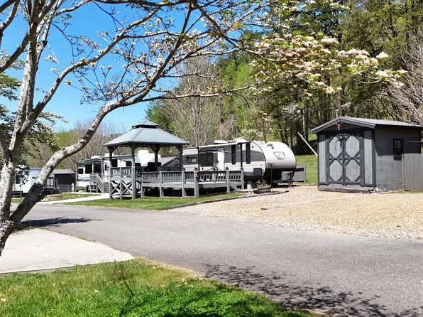 98 Heavenly Dr, Blairsville, GA 30512