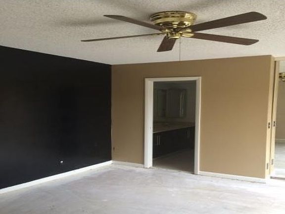 2nd image of 2941 SW 11th Pl N
