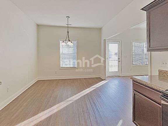 5th image of 3415 Cornerstone Dr