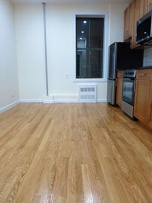 Rented by City & Suburban | media 21