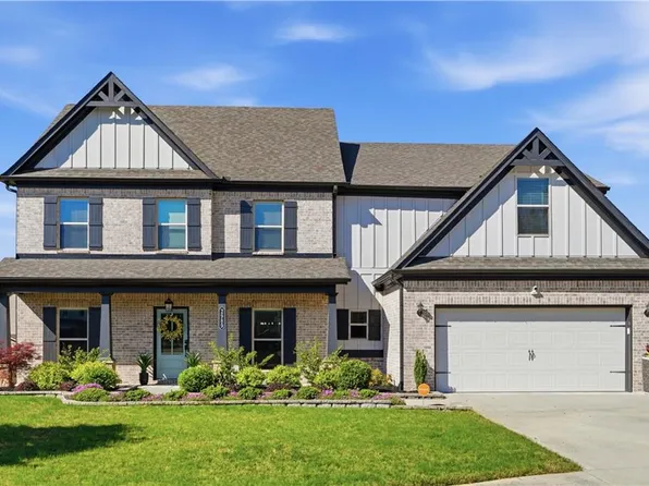 2989 Limestone Ave, Dacula, GA 30019