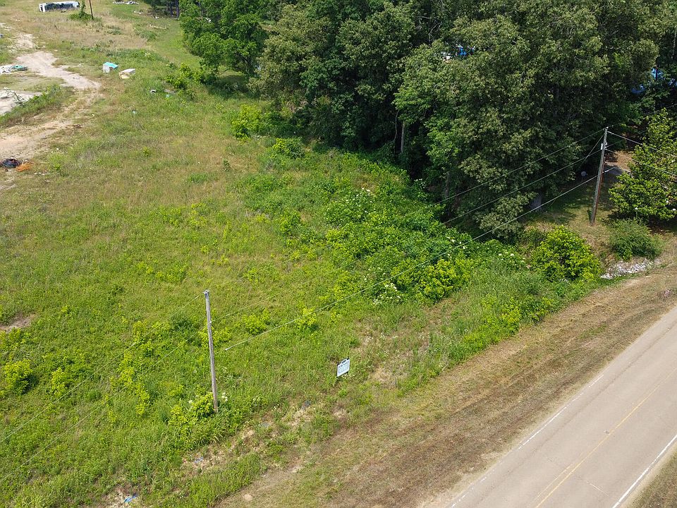 2nd image of 1724 Slocum Rd