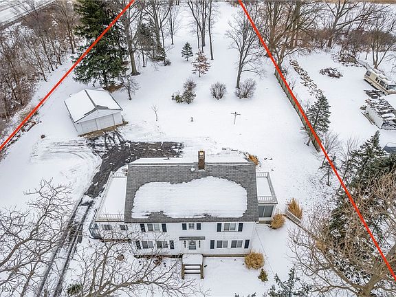 3rd image of 6739 Lake Ave