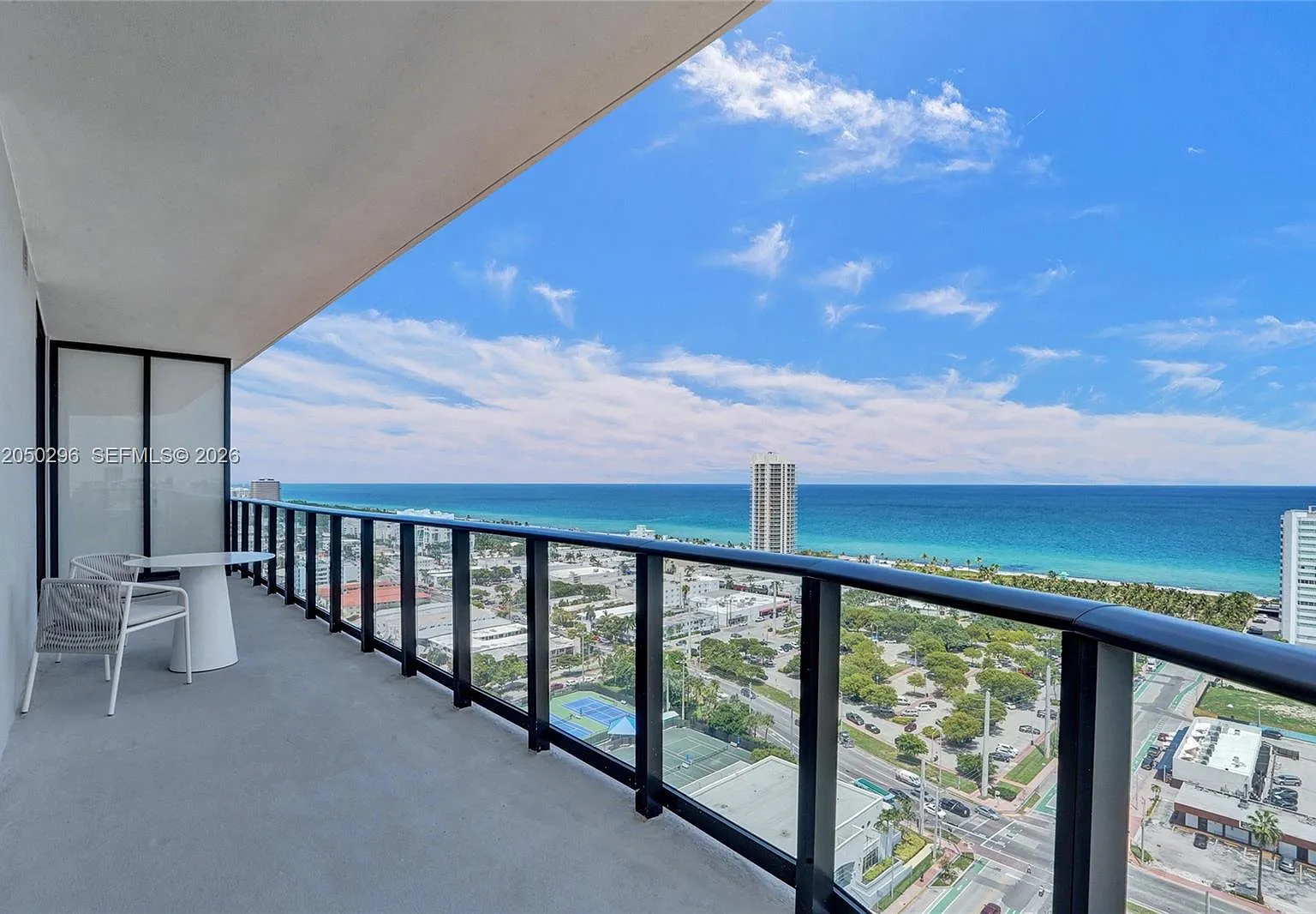 2 bed, 2.0 bath, 884 sqft, $10,500 — Photo 1