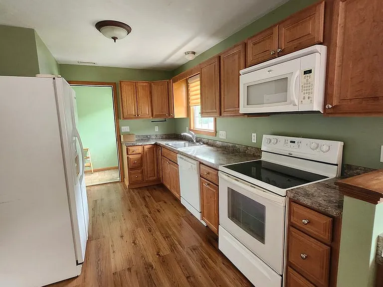 48 Sullivan Pl #2 — Photo 13