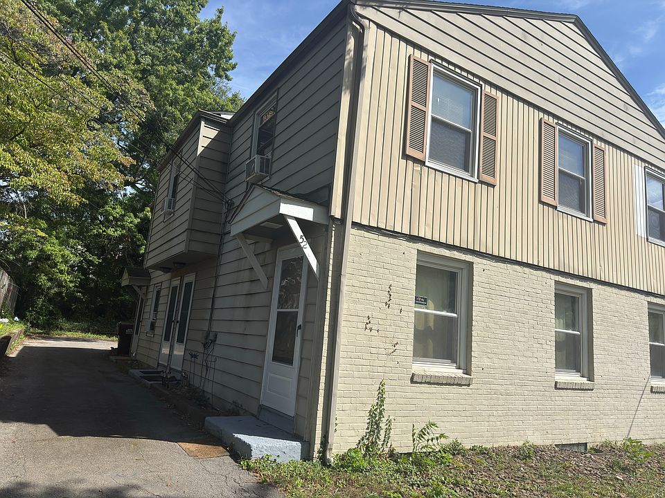 1st image of 52 Willow Dr #1