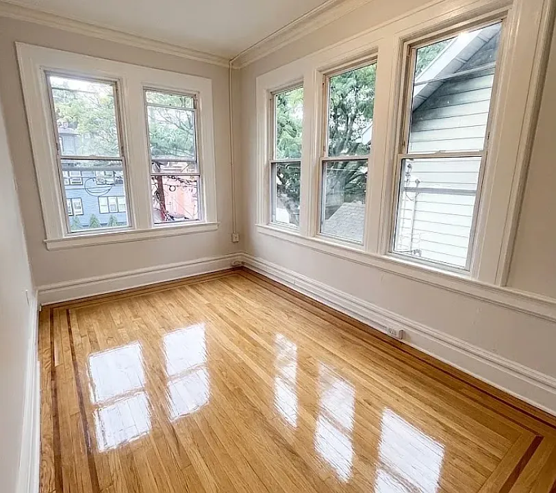 104 Goldsmith Ave #1