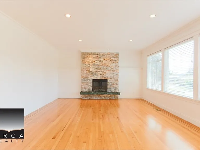 7755 Jensen Pl — Photo 2