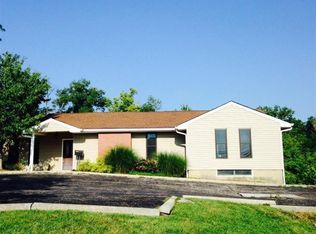 10587 Montgomery Rd, Montgomery, OH 45242