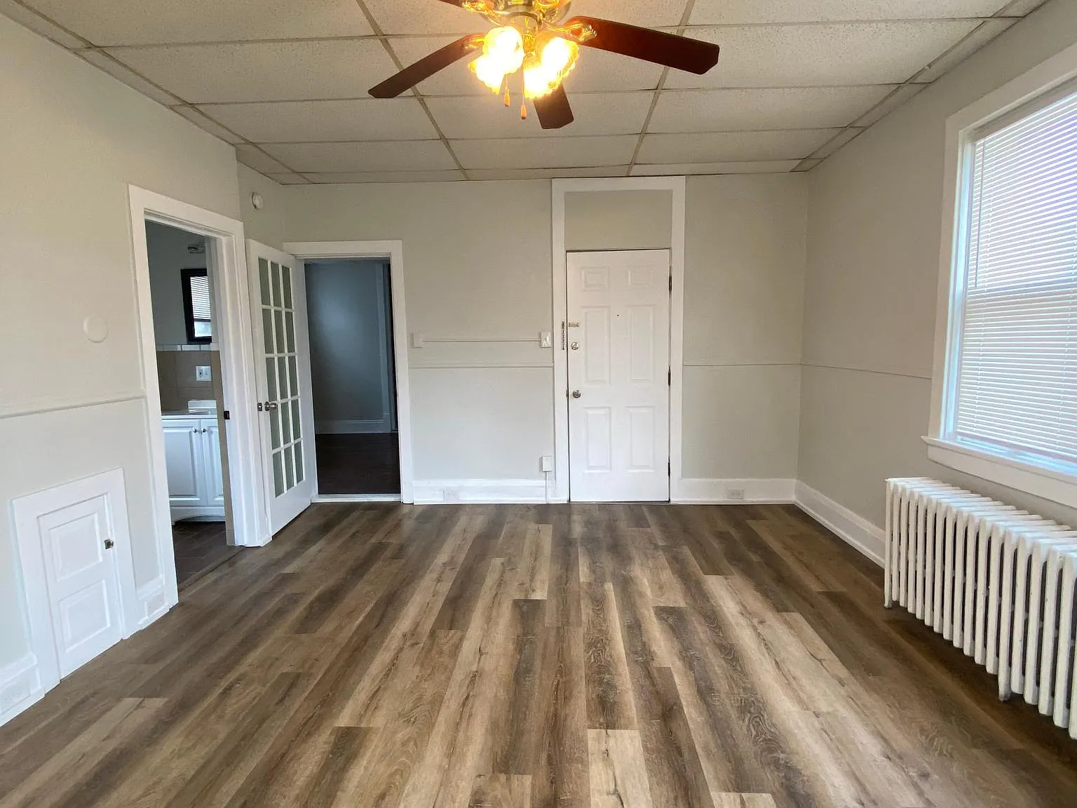 1 bed, 705 sqft, $1,099 — Photo 2