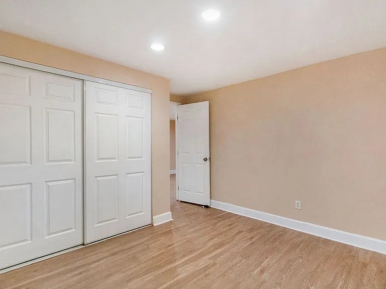 701 N Pearl St #105 — Photo 11