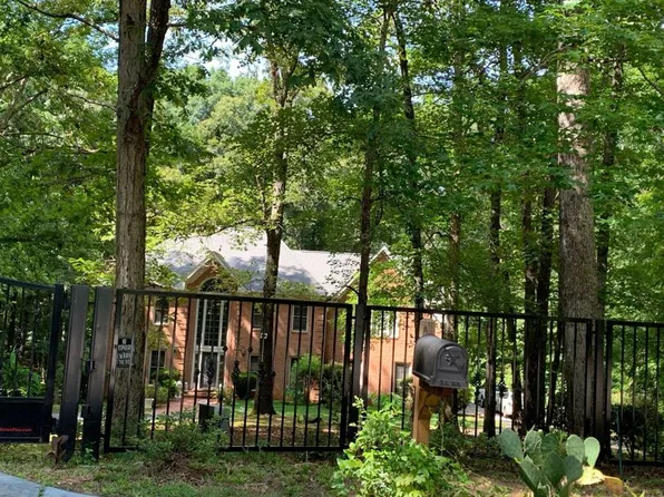 2660 Westwood Dr SW, Conyers, GA 30094