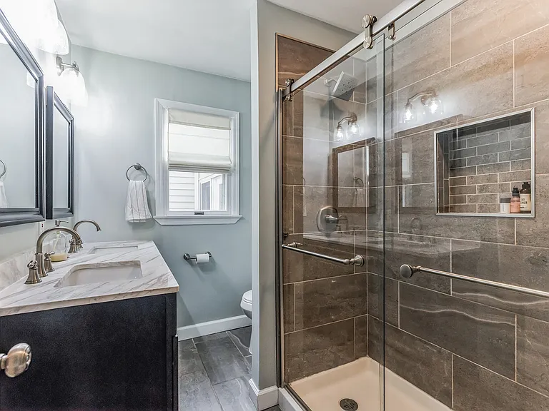4012 Bridgeboro Rd — Photo 9