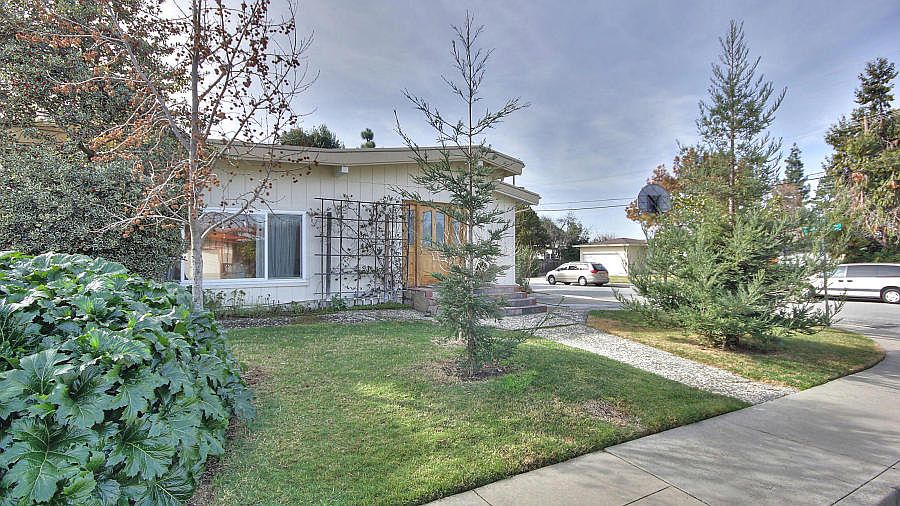 Front, Corner Lot