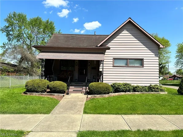 711 S 9th St, Cambridge, OH 43725