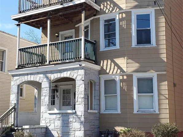 197 Winnikee Ave #2, Poughkeepsie, NY 12601